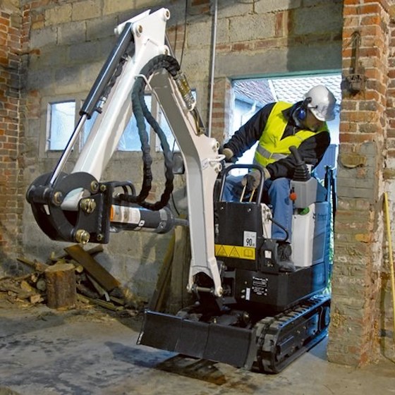 1.0T Micro Excavator Image 2