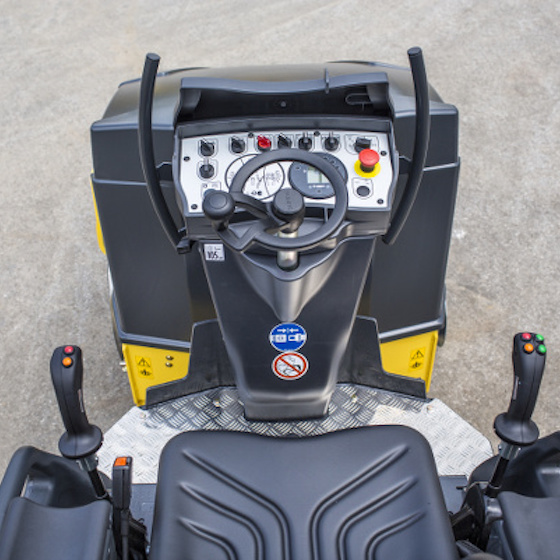 800mm Ride-On Roller Image 3