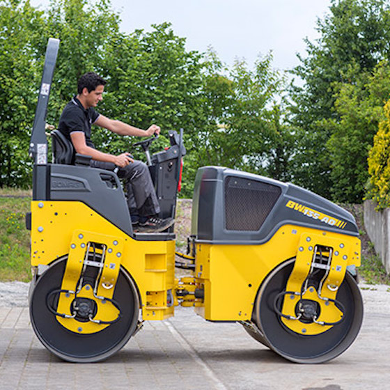 1350mm Ride-On Roller Image 2