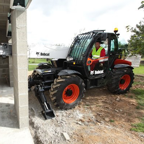 Telehandler 4.0T 18m Image 2