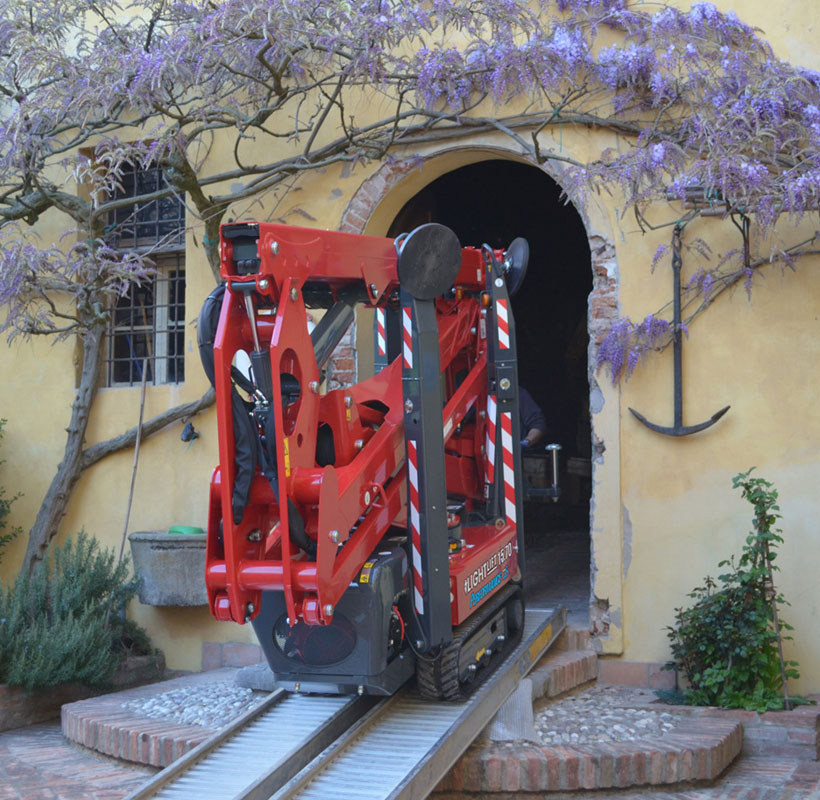 15m Electric Tracked Articulated Boom Image 5