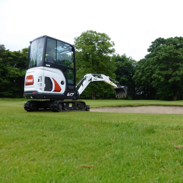 1.8T Mini Excavator Image 4
