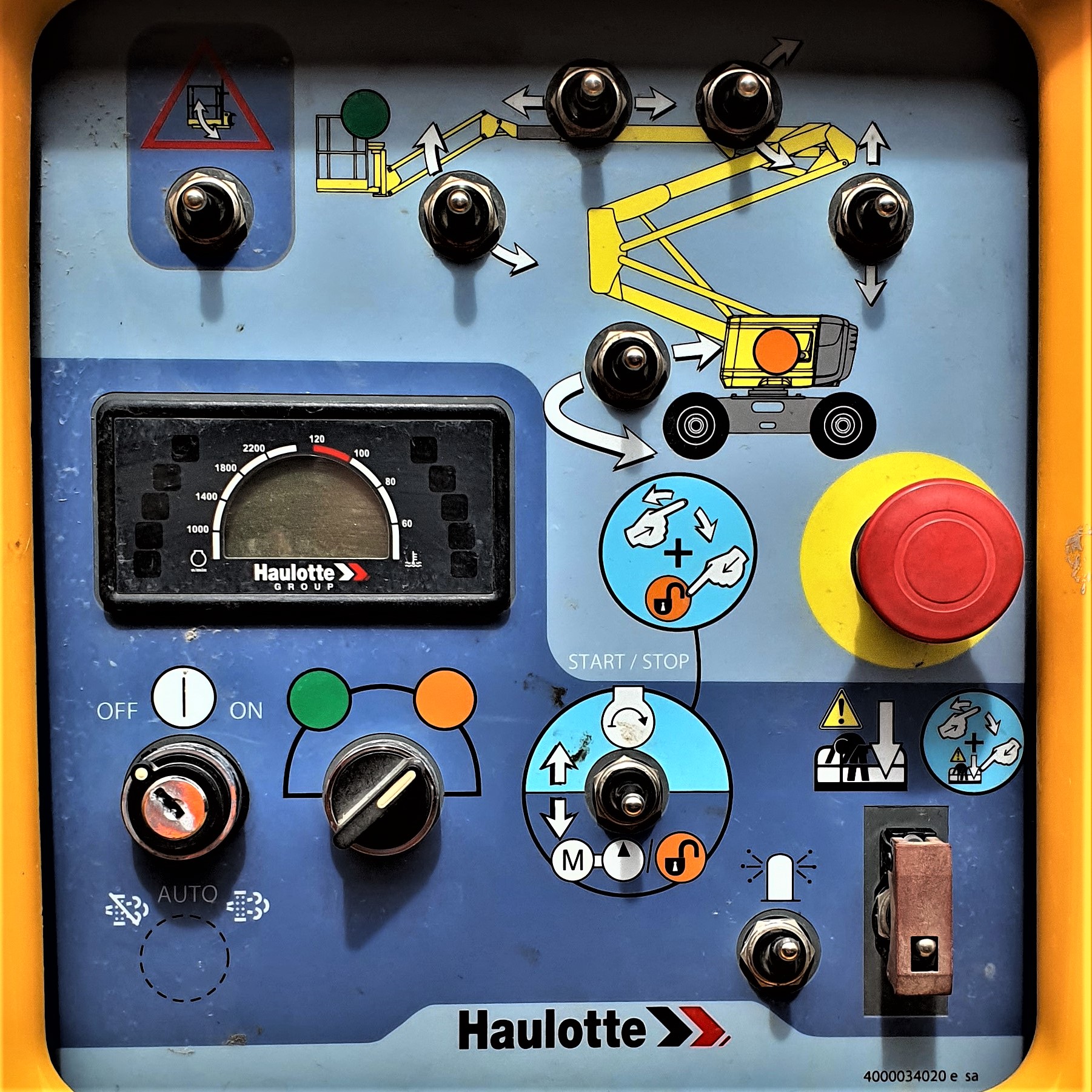 20m Articulated Boom Image 4