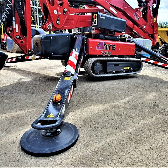 15m Electric Tracked Articulated Boom Image 11