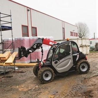 Telehandler  2.0T 4m Image 3