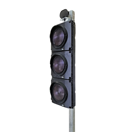 Radio Controlled Traffic Lights Image 4