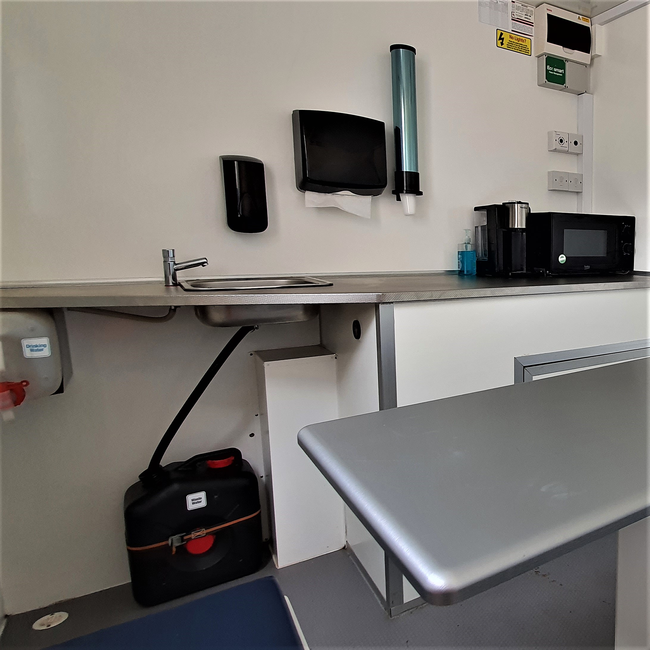 12ft Mobile Welfare Units with Solar Upgrade Image 7