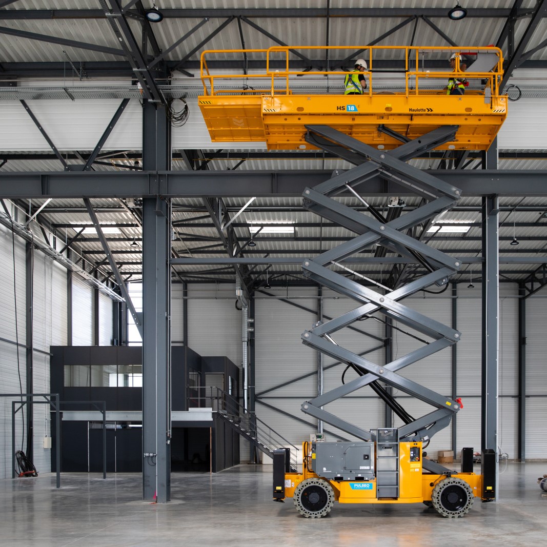 18m Hybrid Off-Road Electric Scissor Lift Image 6