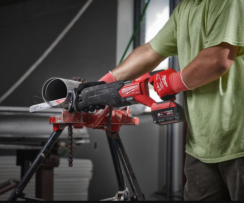 Milwaukee 18V Reciprocating Saw Image 8