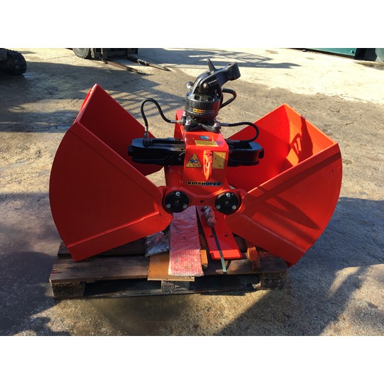 Kinshoffer KM604-350C Clamshell Bucket with Horizontal Hydraulic Cylinder Image 1