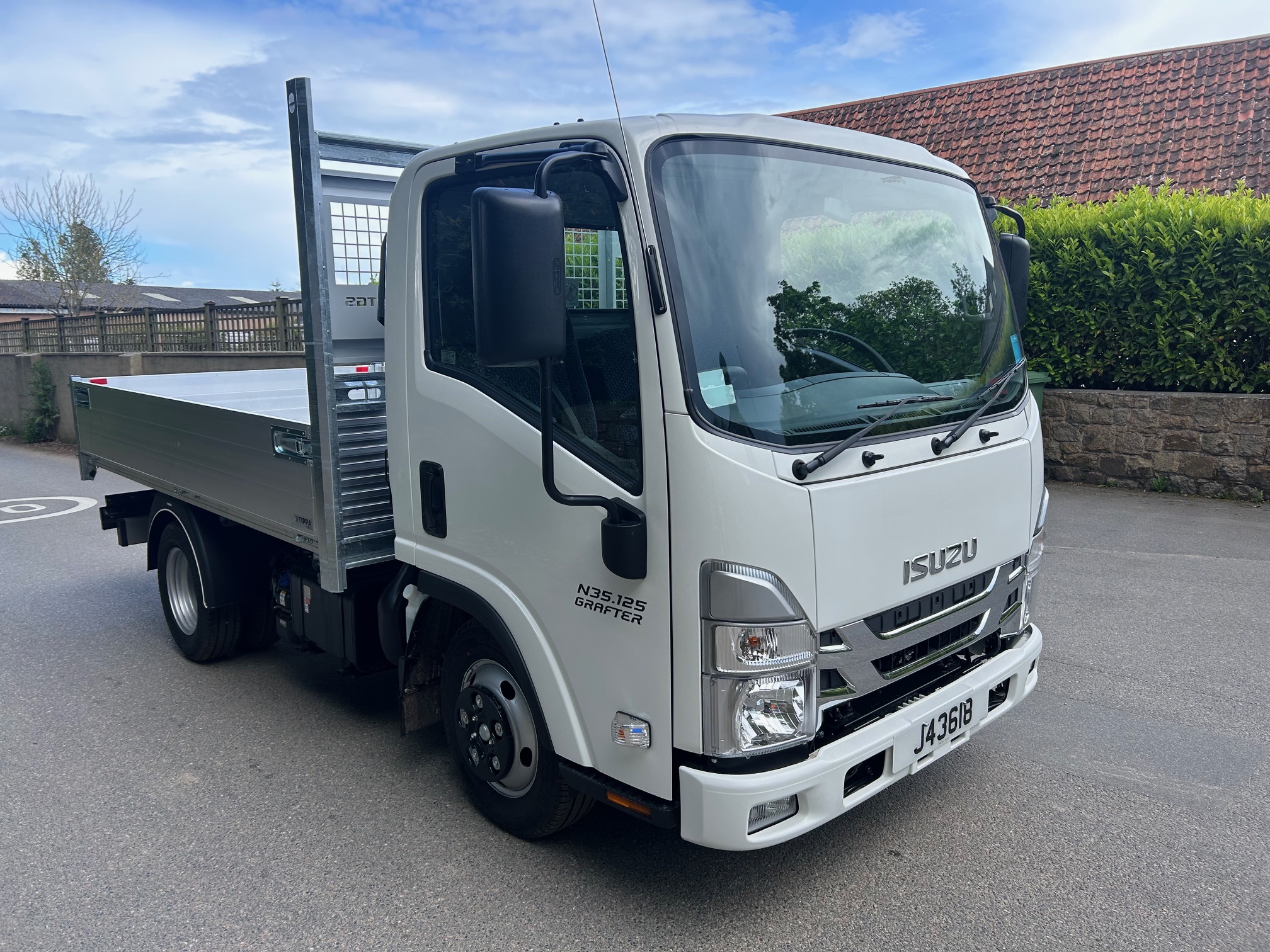 Isuzu N35  125 Grafter Tipper - Ex Hire Fleet Image
