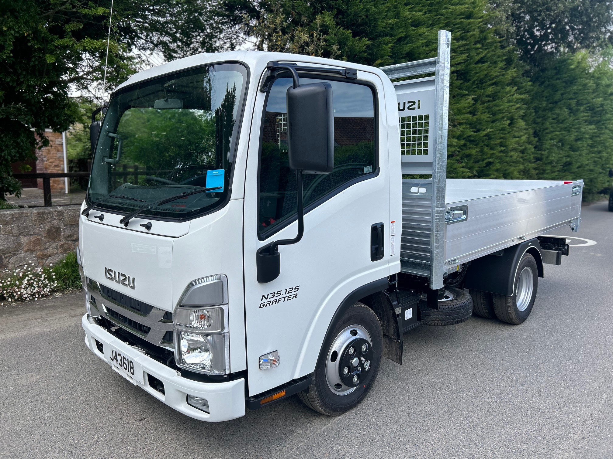 Isuzu N35  125 Grafter Tipper - Ex Hire Fleet Image 2