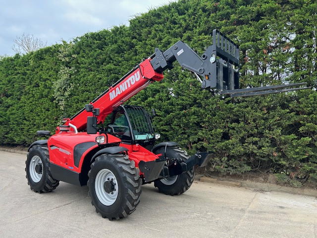 Telehandler 3.3T 10m Image 3